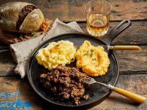 picture of haggis, neeps and tatties