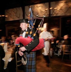 Piper, piping in the haggis 