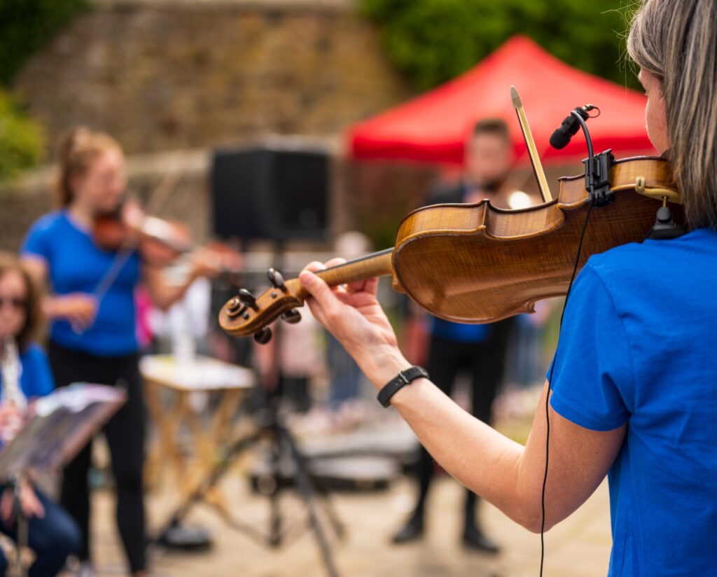 live music at the market